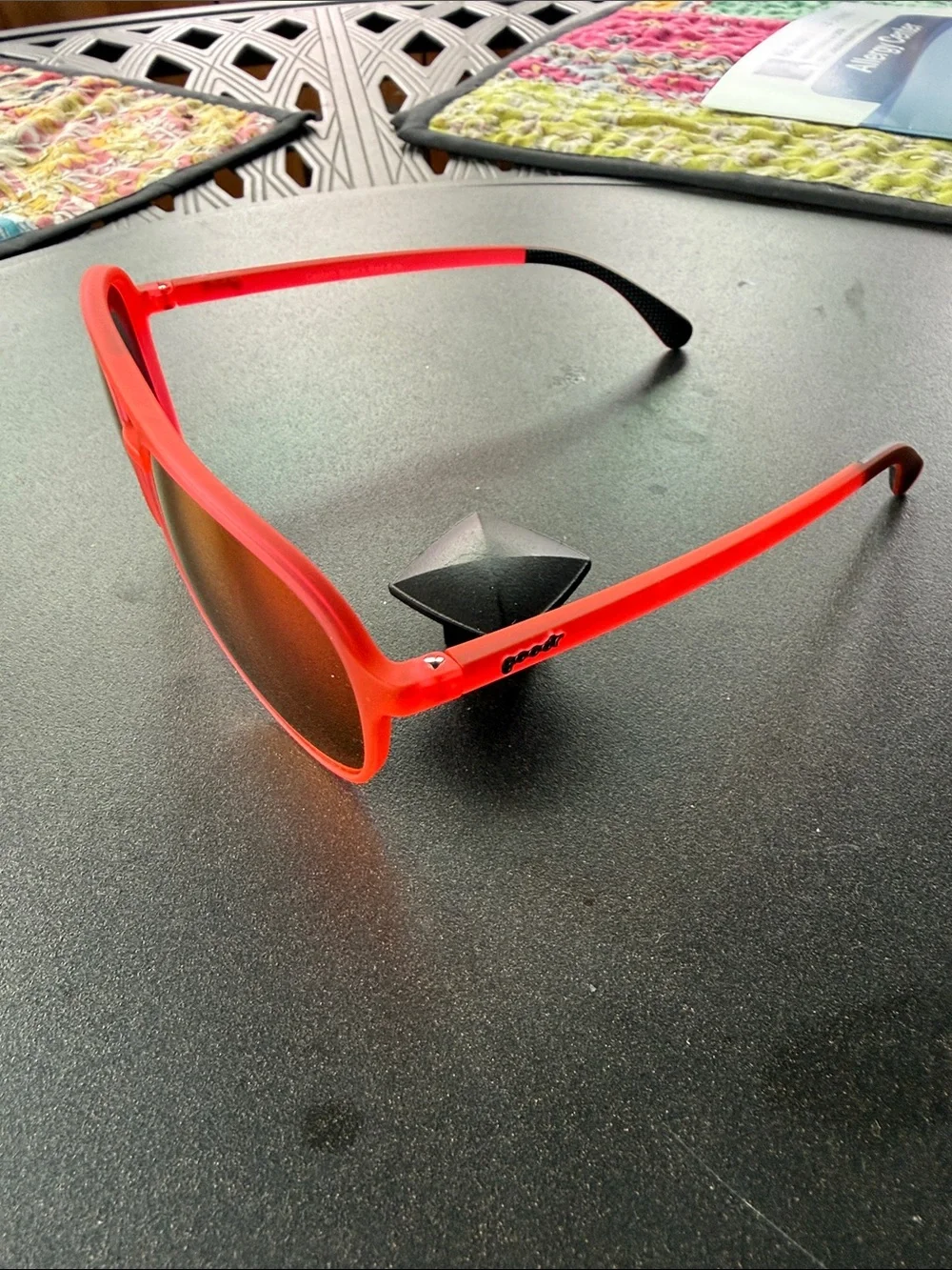 Captain Blunts Red Eye Aviator Sunglasses with Pink Mirror Lenses GOODR
